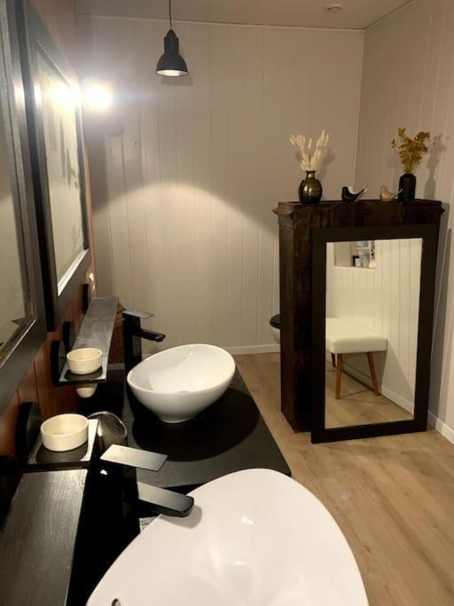 Une Chambre Au Calme En Gatine Deux-Sevrienne Vouhe  Exteriör bild