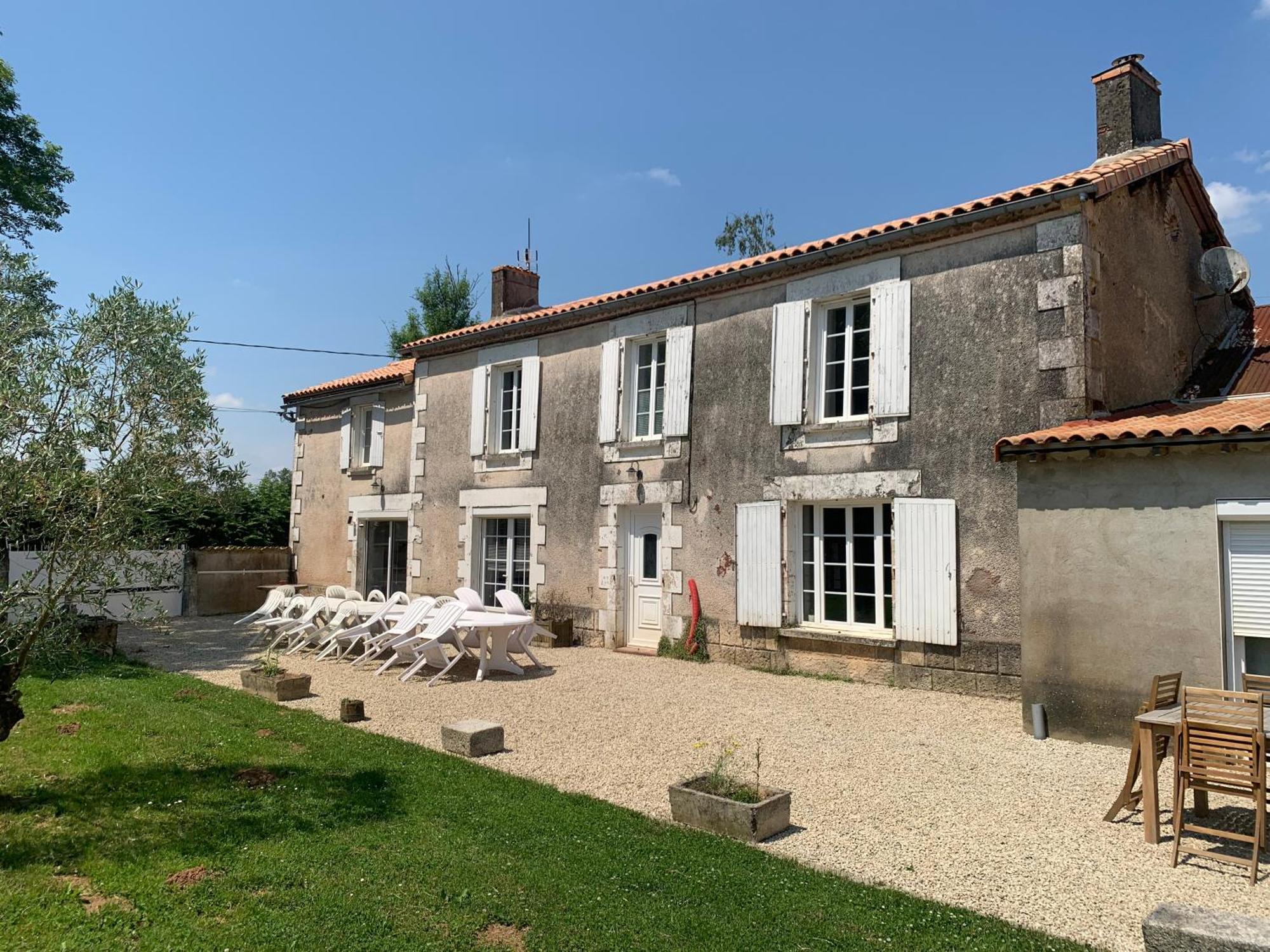 Une Chambre Au Calme En Gatine Deux-Sevrienne Vouhe  Exteriör bild