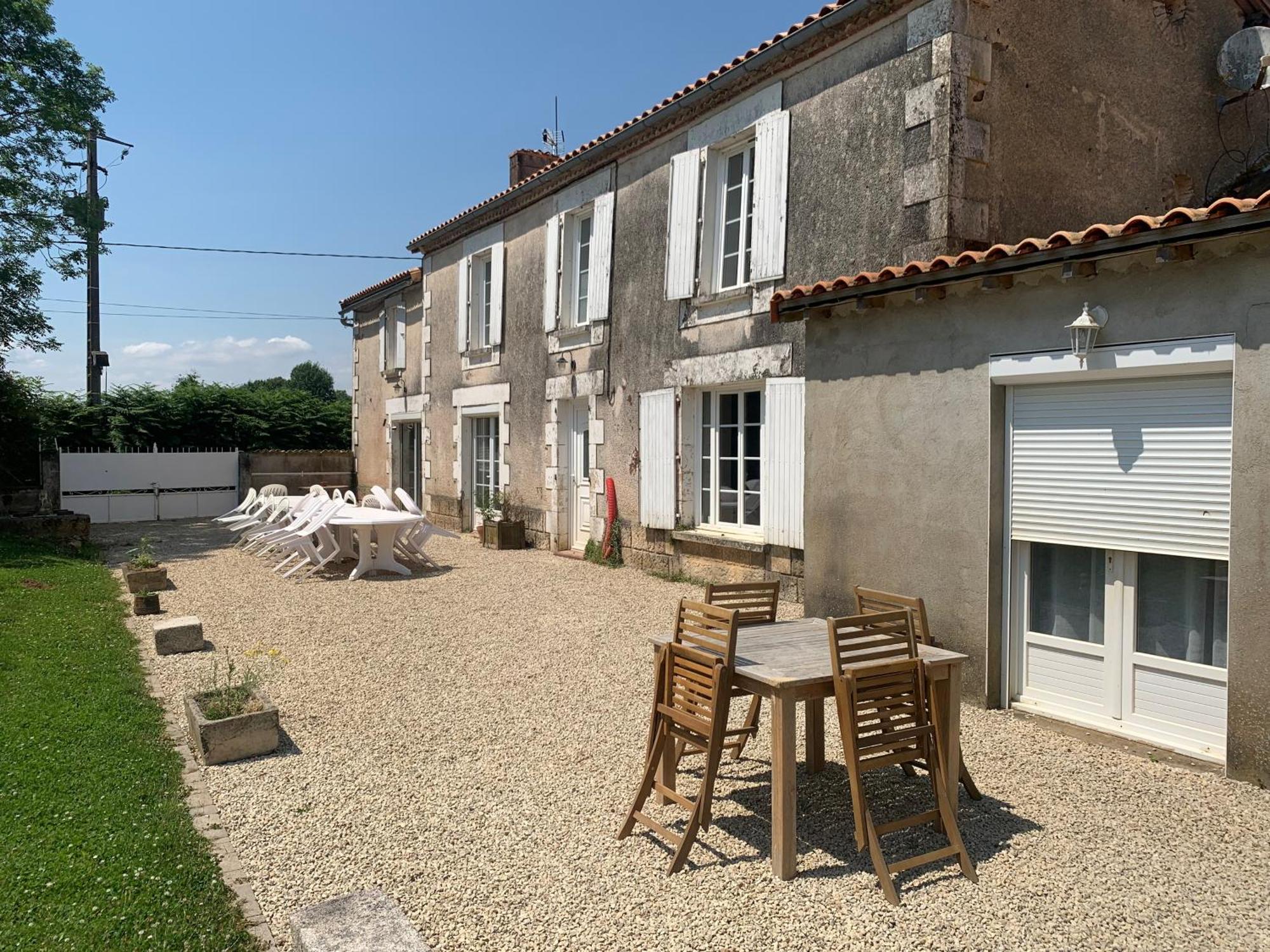 Une Chambre Au Calme En Gatine Deux-Sevrienne Vouhe  Exteriör bild