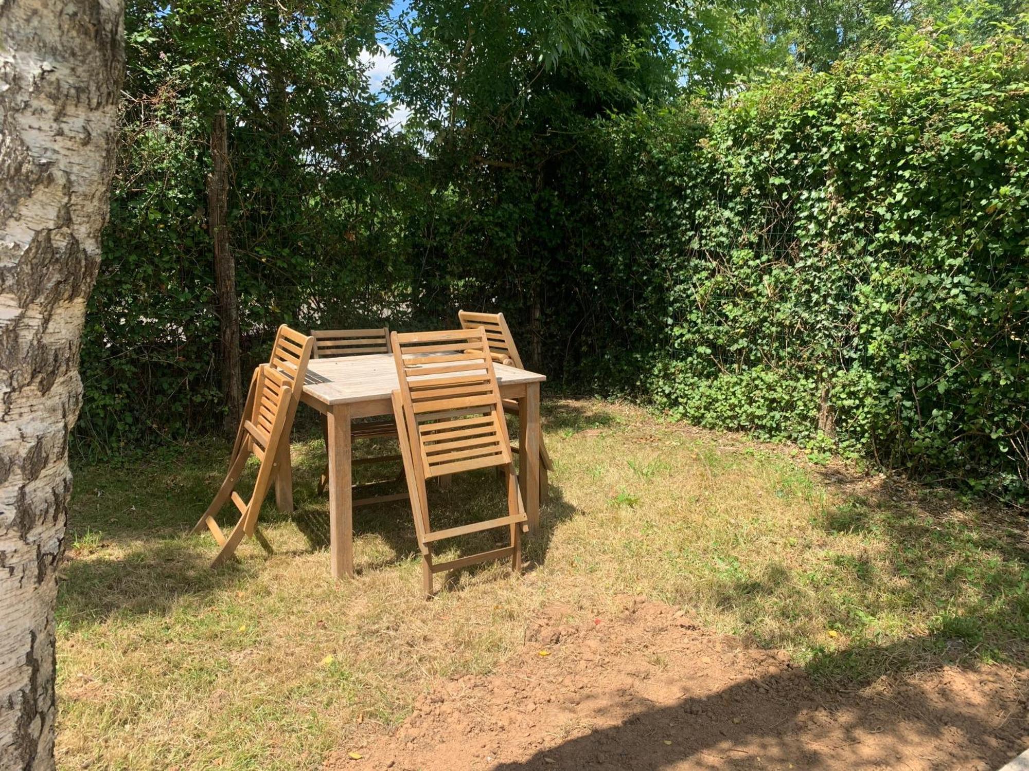 Une Chambre Au Calme En Gatine Deux-Sevrienne Vouhe  Exteriör bild